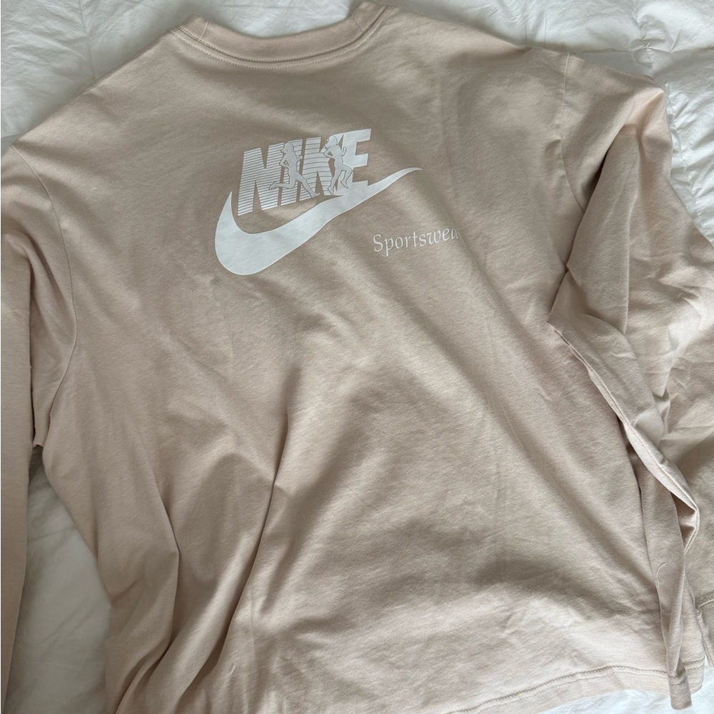 NWT Nike Sportswear Women's Long-Sleeve Boxy T-Shirt Cream / Tan XL